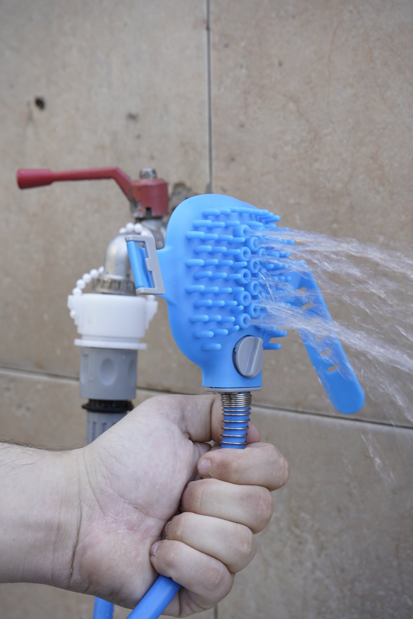 Aquapaw - Perie duș căței cu furtun silicon tip extensie robinet
